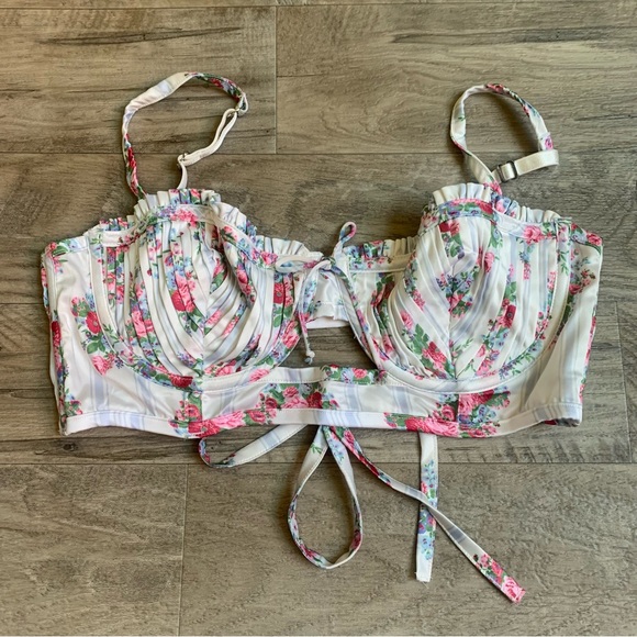 For Love and Lemons Floral Satin Pleated Bustier Bra - Picture 3 of 14